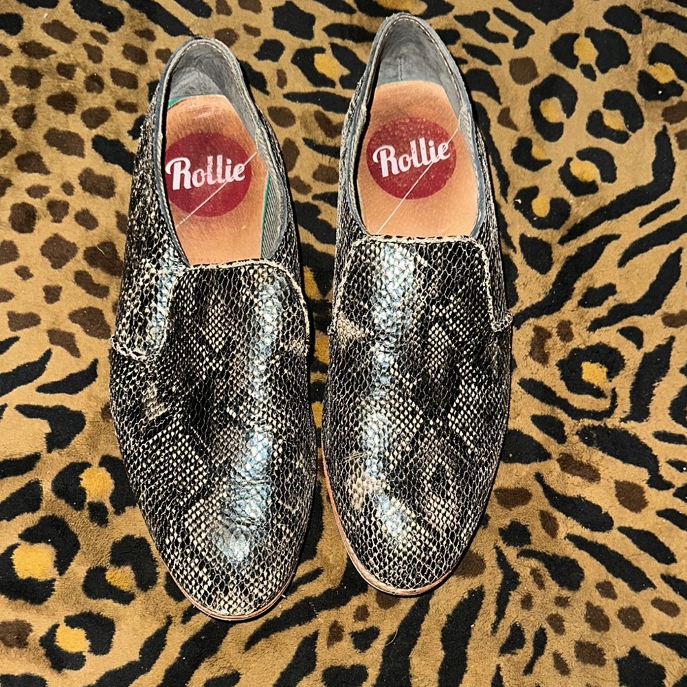 Black and Gray Patterned Loafers